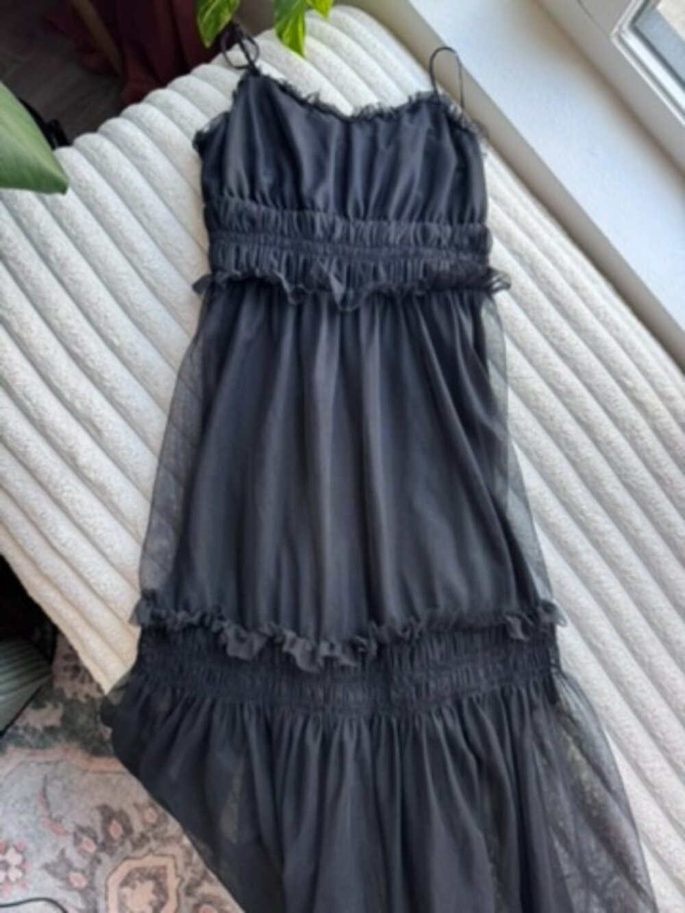 Black Tulle Frilly Layering Women's Dress H&M Size 4